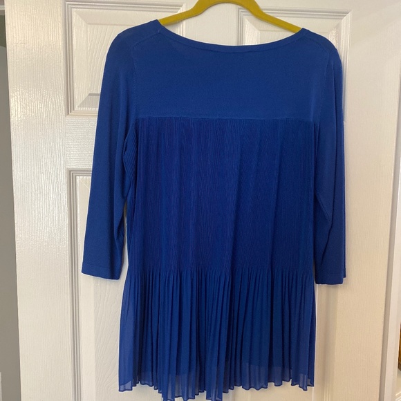 Shirt - Picture 2 of 2